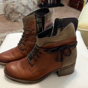 Remote leather ankle boots